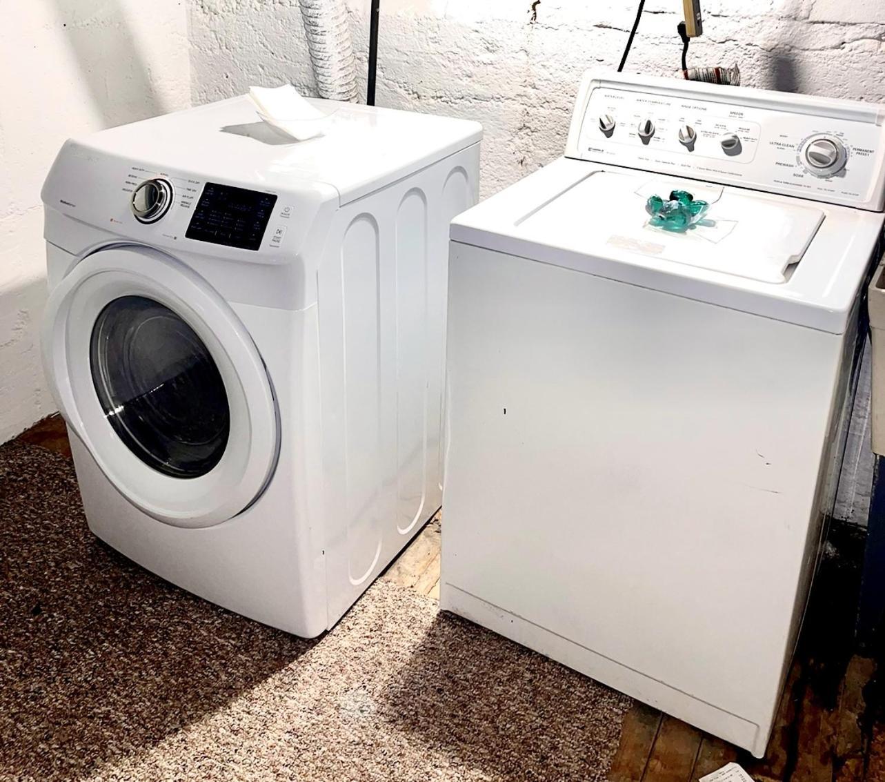 רוצ'סטר Spacious Home With In-Unit Laundry, Parking, 1Gb Wifi, & Patio Deck מראה חיצוני תמונה
